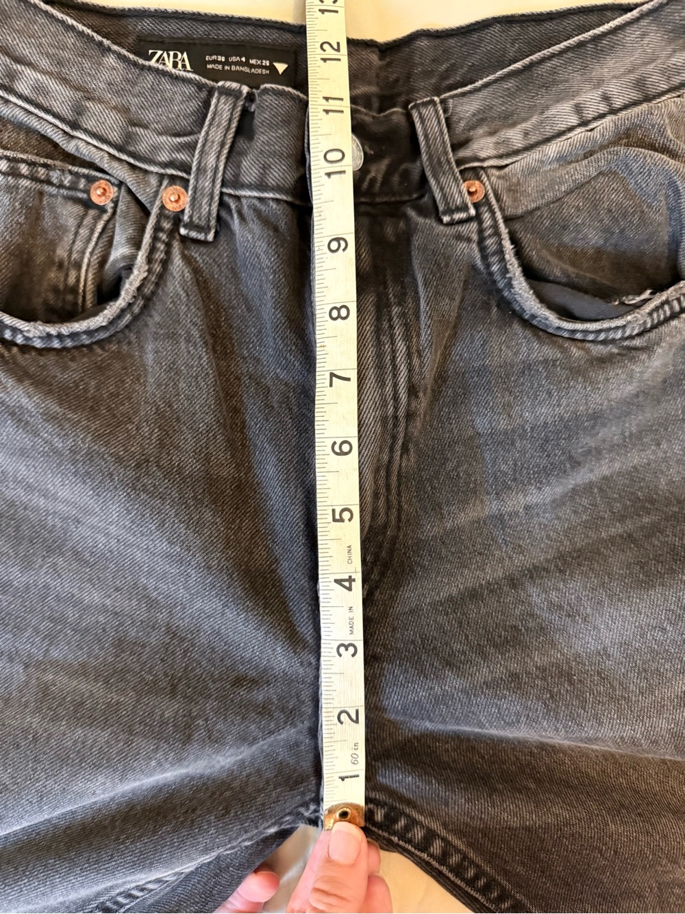 Zara TRF High Rise Straight Leg Distressed Jeans Faded Black Gray Raw Hem Size 4 - Picture 9 of 10
